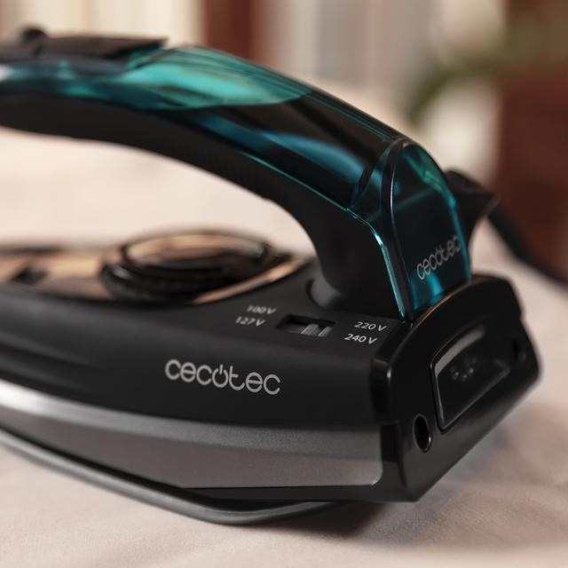 Cecotec Żelazko podróżne Fast&Furious 4000 Travel