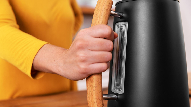 Cecotec Thermosense 400 Black Woody Czajnik elektryczny (1479) /OUTLET