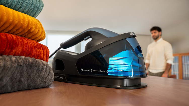 Cecotec IronHero V-2400 Station Generator pary