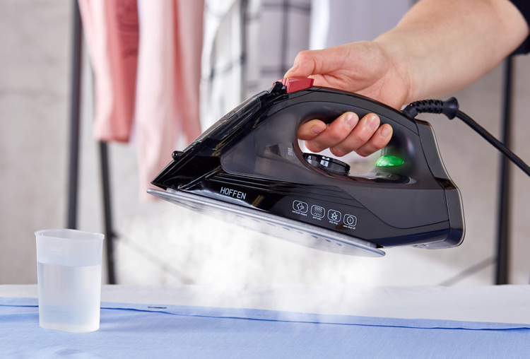 Żelazko Parowe Hoffen 2400W Czarny