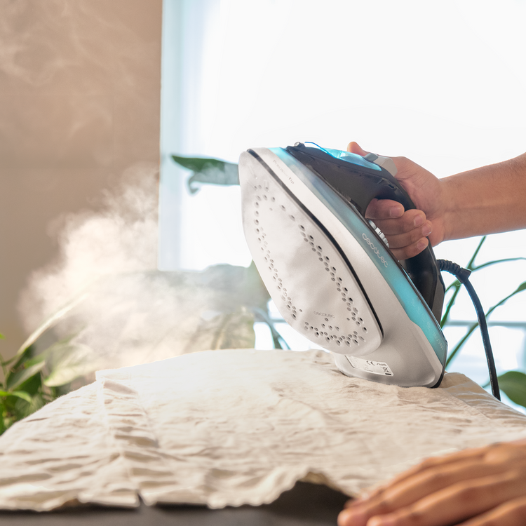 Cecotec IronHero 2600 Force Steam Żelazko