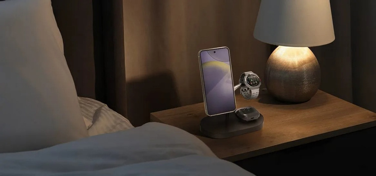 Ładowarka Indukcyjna 3 W 1 Samsung Magnetic & Wireless Charging 15W GP-PWU024WIABW Czarny /OUTLET