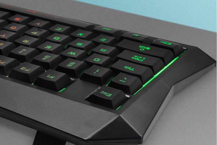 Vertux Klawiatura Przewodowa Tactile anti-ghosting Radiance QWERTY US RGB